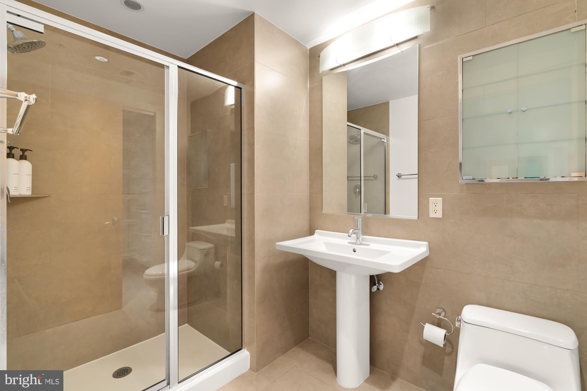 1133 14th Street Northwest, Unit 703 Washington, DC 20005 - Photo 11 of 24