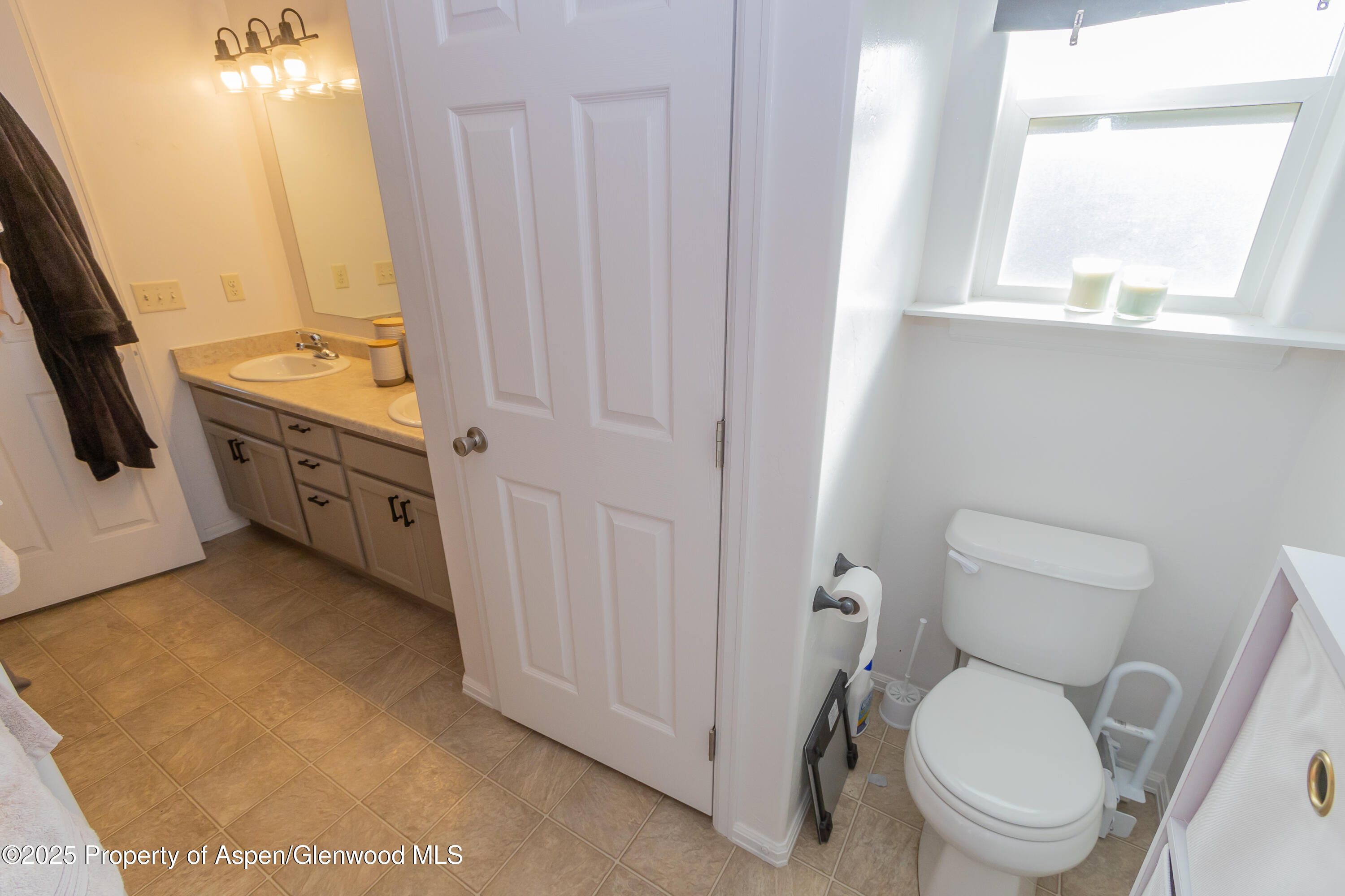 1214 Solar Circle Rangely, CO 81648 - Photo 17 of 38 Rangely-25