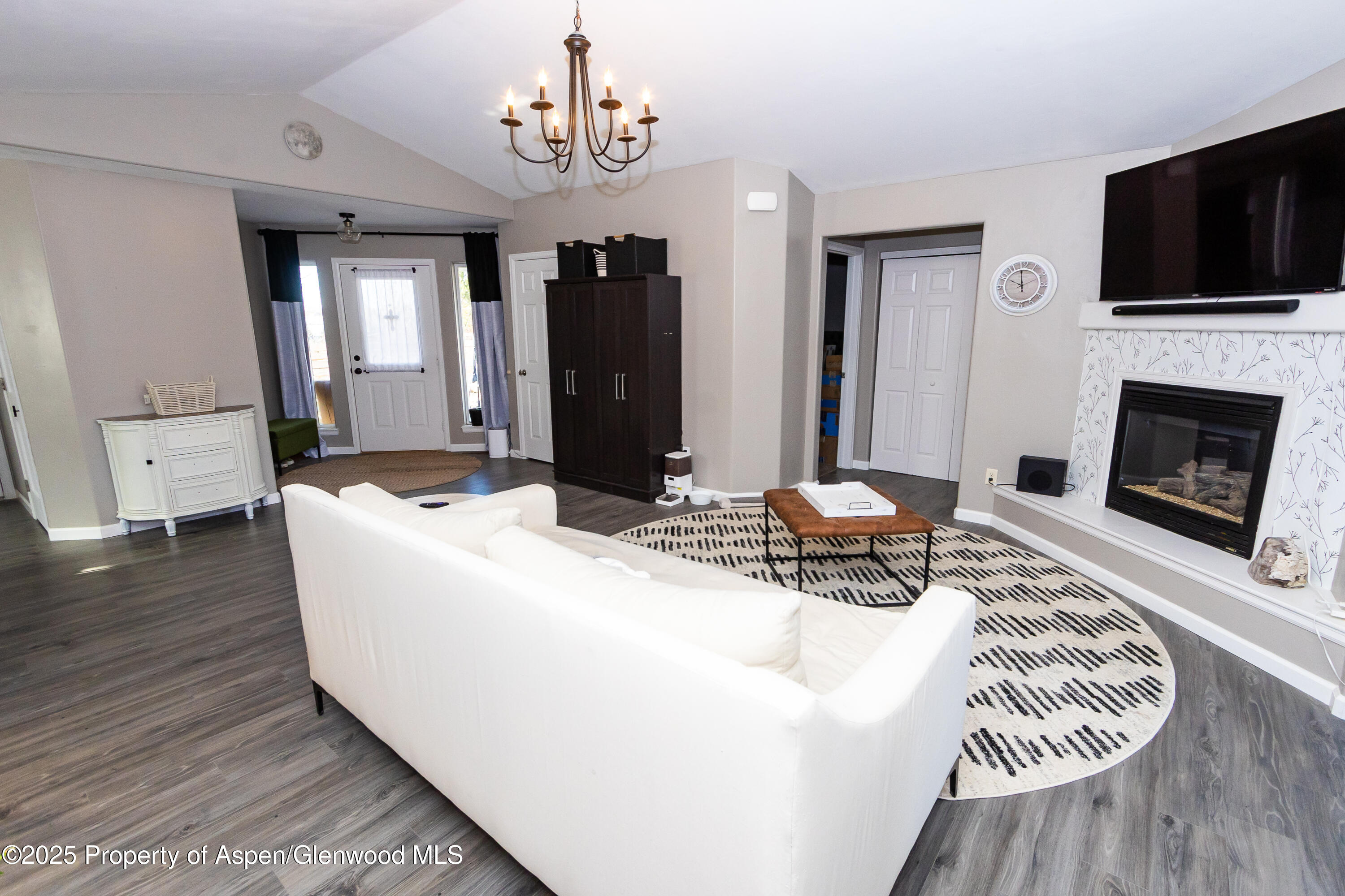 1214 Solar Circle Rangely, CO 81648 - Photo 5 of 38 Rangely-32