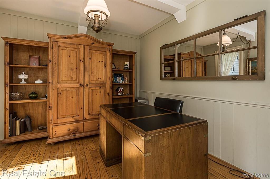1380 Chestnut Circle Rochester Hills, MI 48309 - Photo 3 of 46