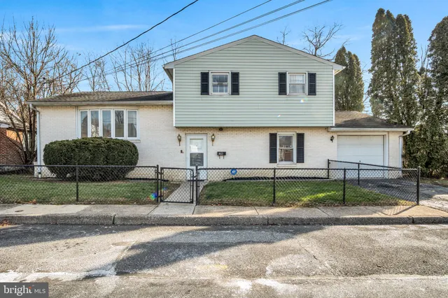 $227,000 | 600 Ridge Street, Steelton, PA 17113