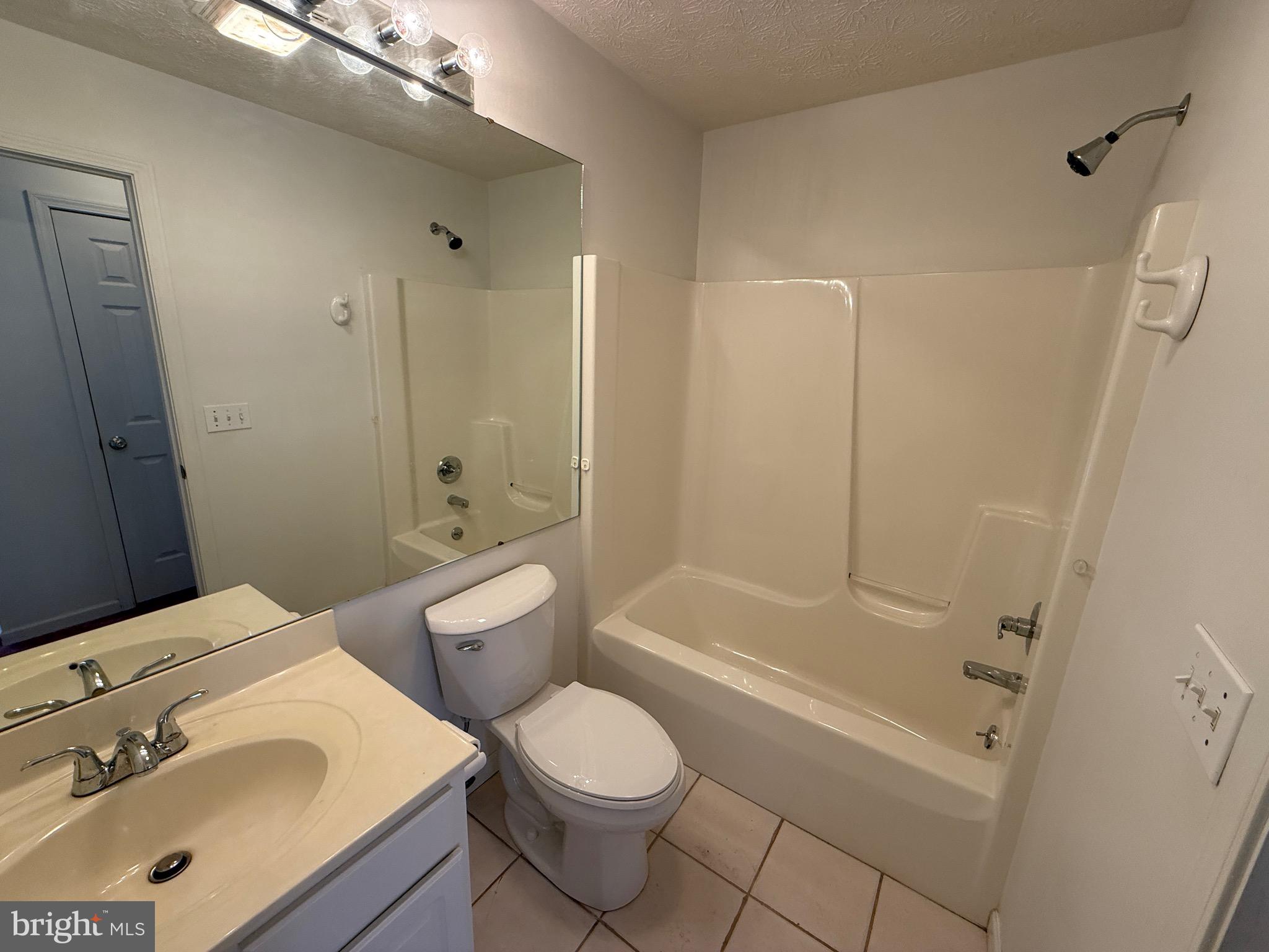 19322 Old Dans Rock Road Southwest Frostburg, MD 21532 - Photo 36 of 63 Main Level Full Bath