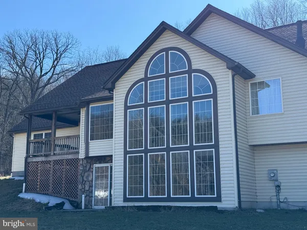 $430,000 | 19322 Old Dans Rock Road Southwest, Frostburg, MD 21532