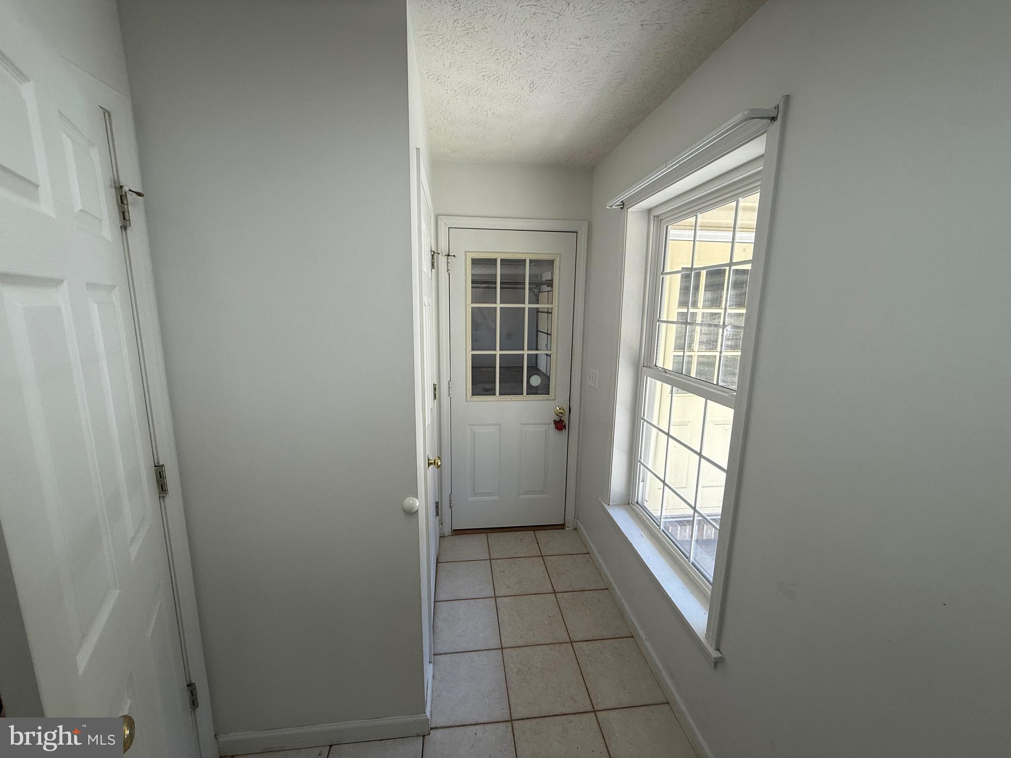 19322 Old Dans Rock Road Southwest Frostburg, MD 21532 - Photo 52 of 63 Entrance from Garage to Mud/Laundry Room