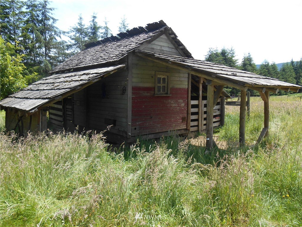 959 Elochoman Valley Road Cathlamet, WA 98612 - Photo 16 of 22 Gallery Image 16