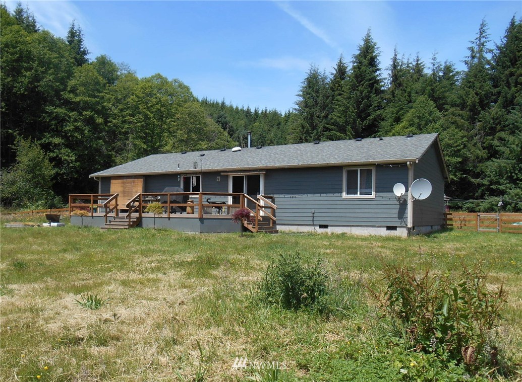959 Elochoman Valley Road Cathlamet, WA 98612 - Photo 4 of 22 Gallery Image 4