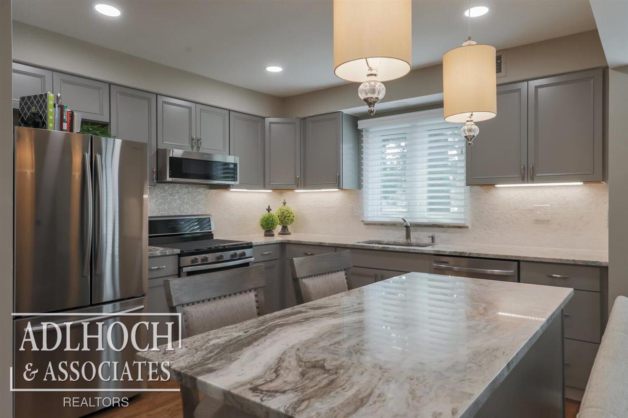 1700 Vernier Road Grosse Pointe Woods, MI 48236 - Photo 14 of 38