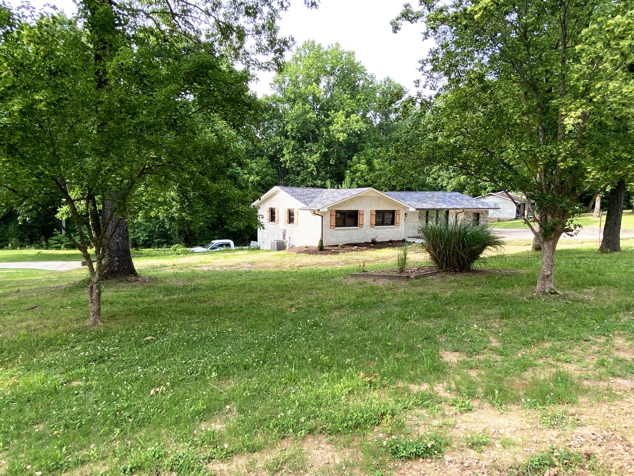 436 Sandy Road Dover, TN 37058 - Photo 3 of 14 Gallery Image 3