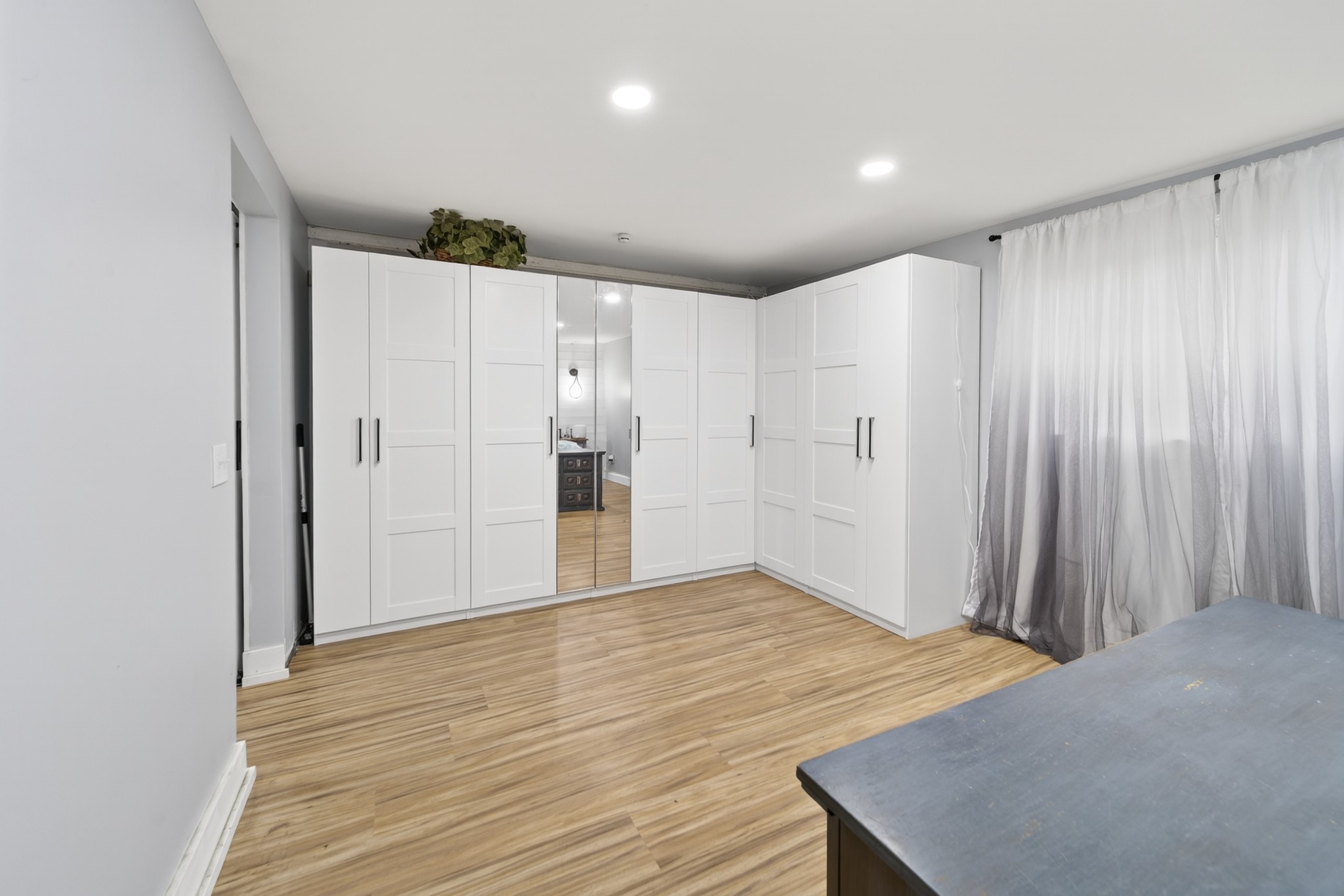 3332 Abednego Road Greenbrier, TN 37073 - Photo 63 of 86 a view of a hallway with wooden floor
