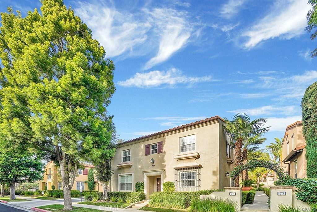 79 Modesto, Unit 96 Irvine, CA 92602 - Photo 31 of 35 Front View