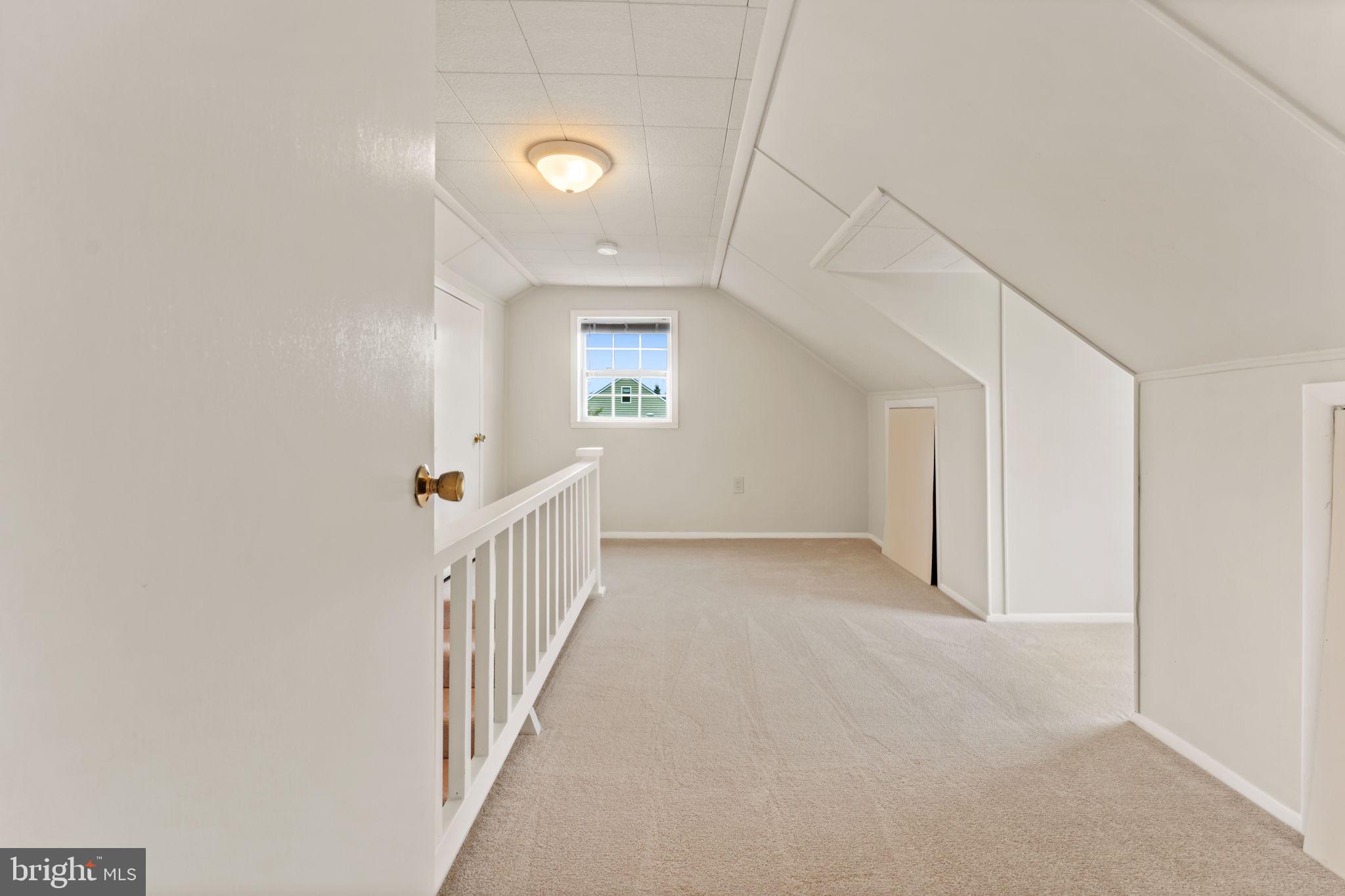 1406 F Street Woodbridge, VA 22191 - Photo 21 of 46 3rd Bedroom Upper Level