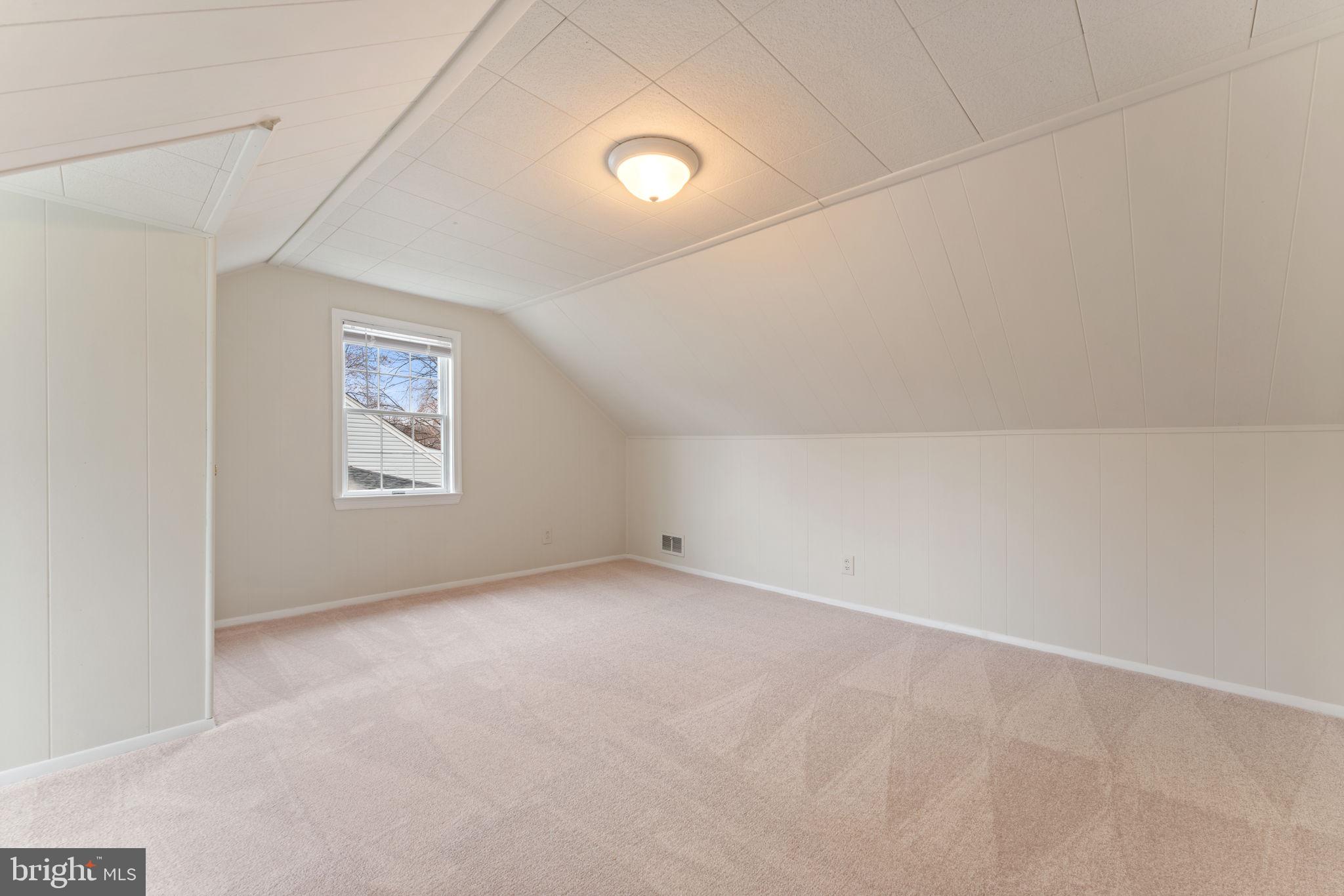 1406 F Street Woodbridge, VA 22191 - Photo 25 of 46 4th Bedroom upper Level