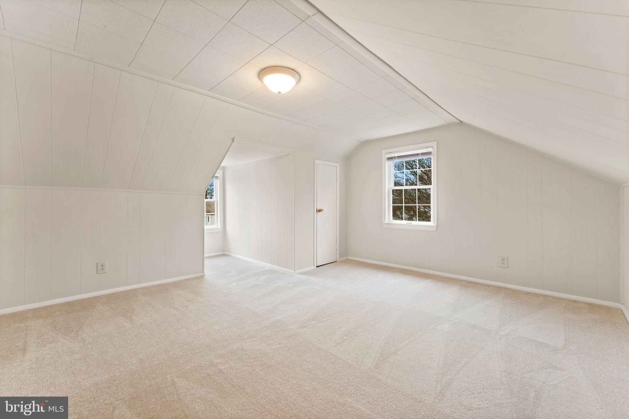 1406 F Street Woodbridge, VA 22191 - Photo 27 of 46 4th Bedroom Upper Level