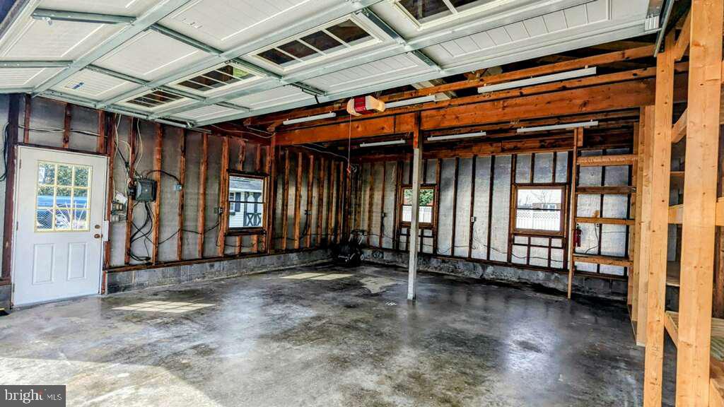 1406 F Street Woodbridge, VA 22191 - Photo 43 of 46 Garage Interior