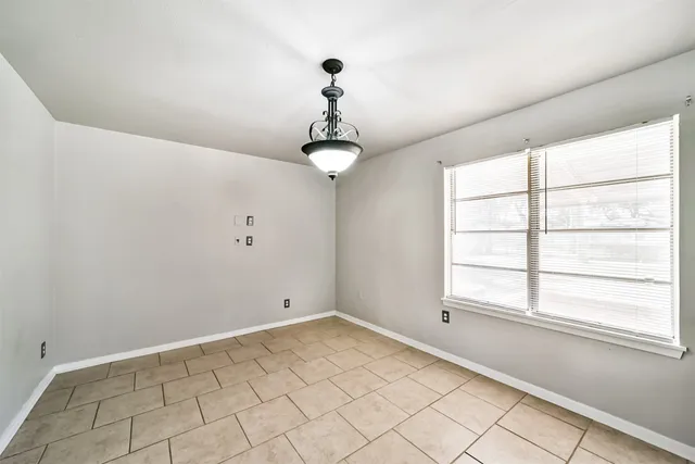 $1,750 | 610 South Belknap Street, Sugar Land, TX 77478