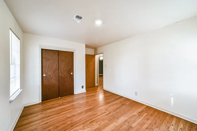 $1,750 | 610 South Belknap Street, Sugar Land, TX 77478