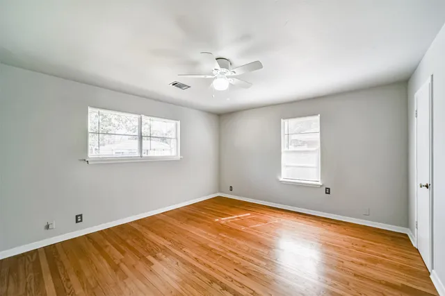 $1,750 | 610 South Belknap Street, Sugar Land, TX 77478