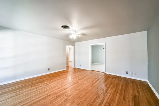 $1,750 | 610 South Belknap Street, Sugar Land, TX 77478