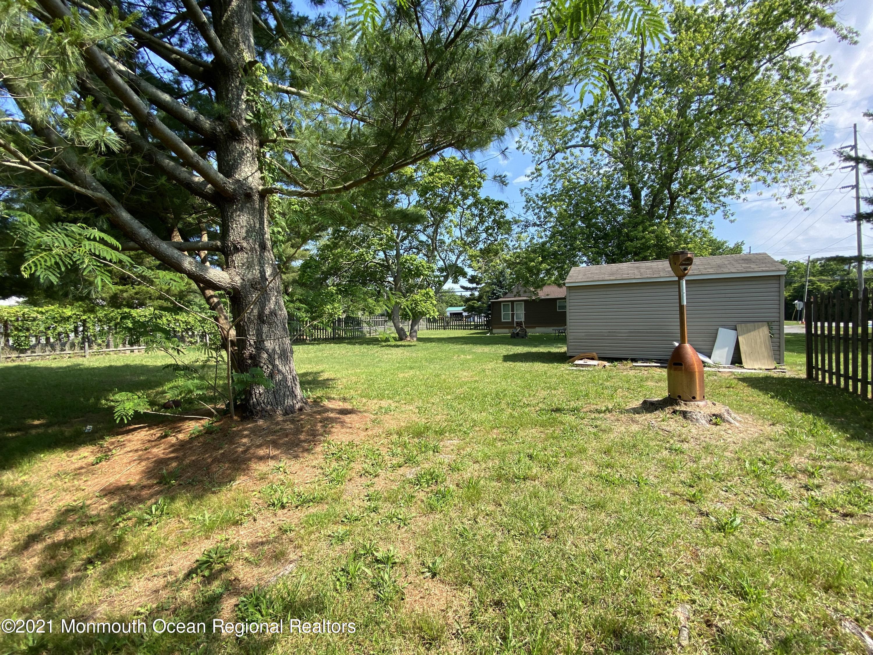 101 Stage Road Little Egg Harbor, NJ 08087 - Photo 16 of 33 Rearview 1