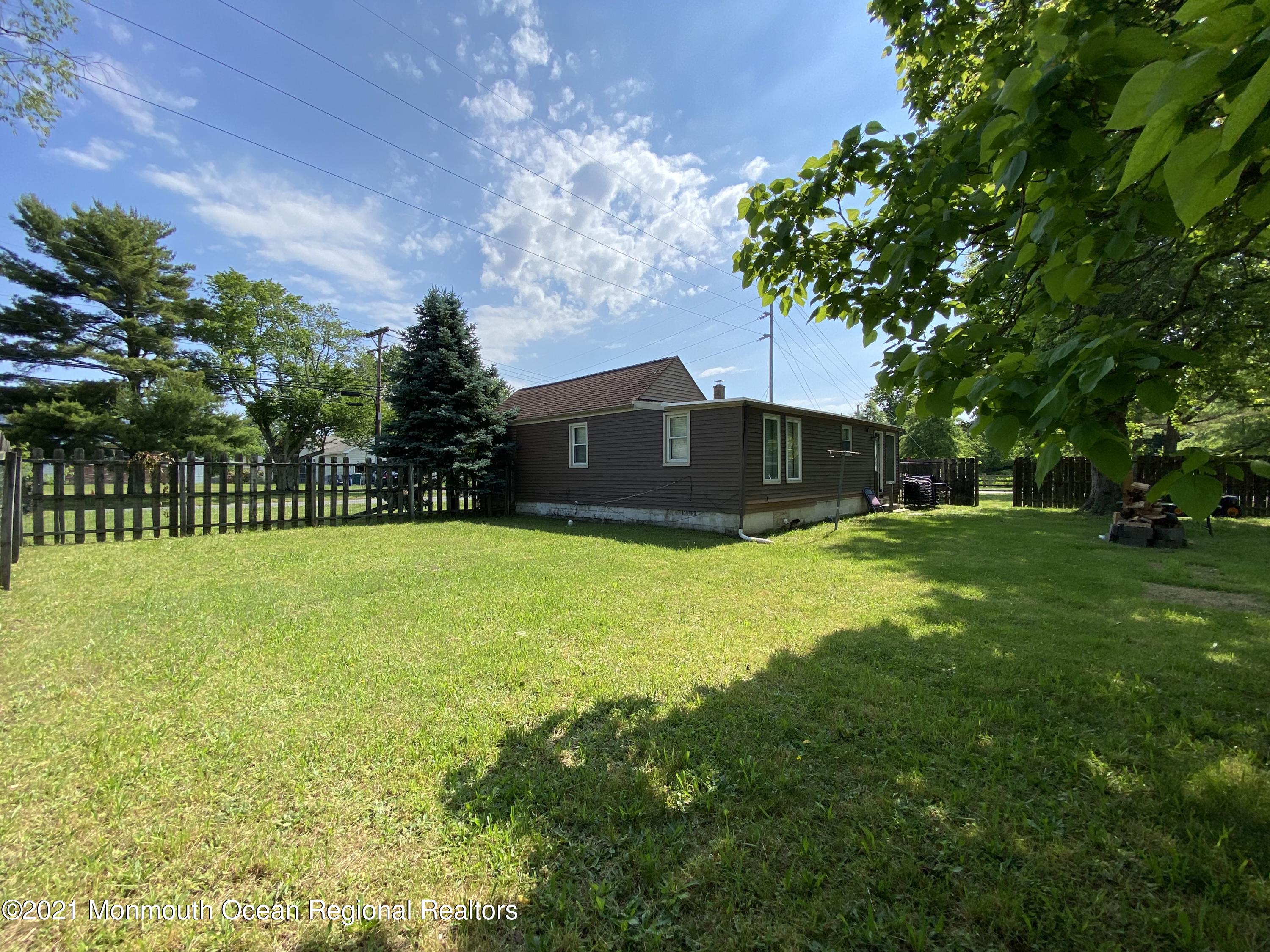 101 Stage Road Little Egg Harbor, NJ 08087 - Photo 20 of 33 Rear View 5