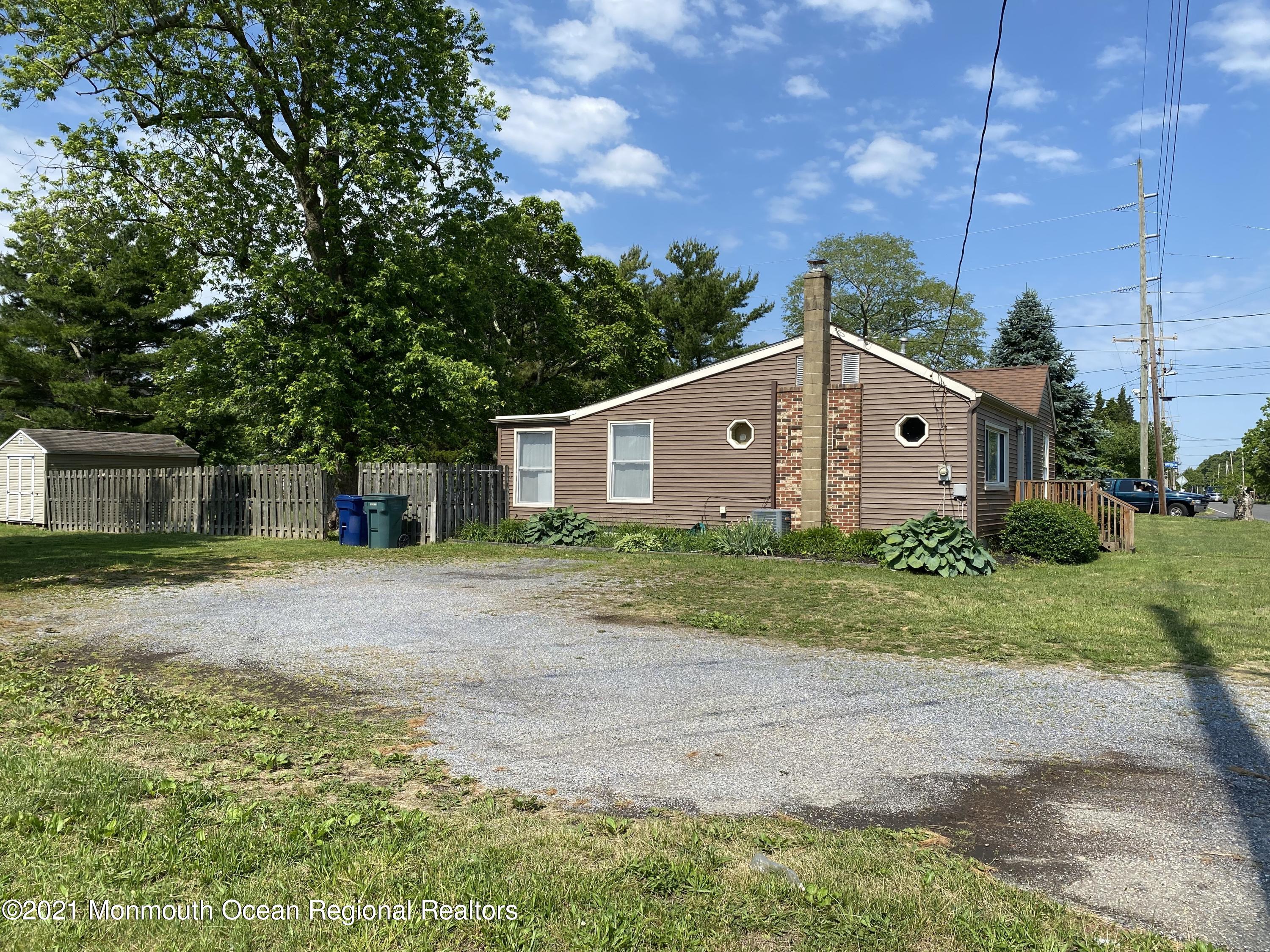 101 Stage Road Little Egg Harbor, NJ 08087 - Photo 25 of 33 Other Side View