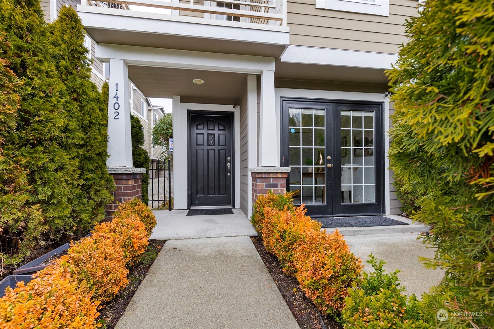 1402 East Olive Street Seattle, WA 98122 - Photo 3 of 31