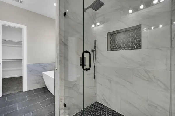 $294,900 | 401 Poplar Street, Italy, TX 76651