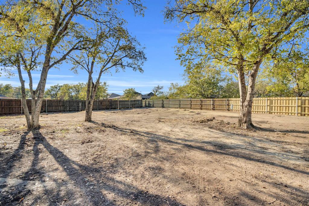 401 Poplar Street Italy, TX 76651 - Photo 4 of 29