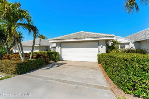 $595,000 | 216 Glengarry Avenue, Melbourne Beach, FL 32951