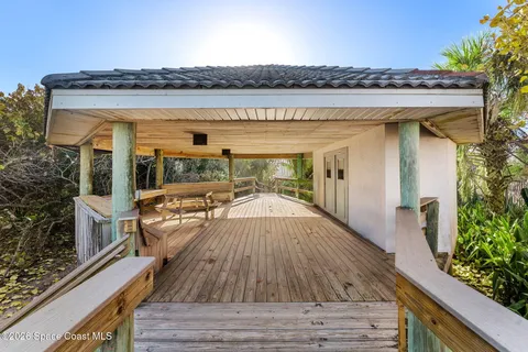 $570,000 | 216 Glengarry Avenue, Melbourne Beach, FL 32951