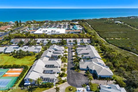 $595,000 | 216 Glengarry Avenue, Melbourne Beach, FL 32951