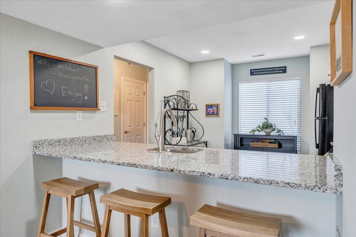 506 Harbor Ridge Drive Goodview, VA 24095 - Photo 14 of 39 Breakfast Bar - Entry Level