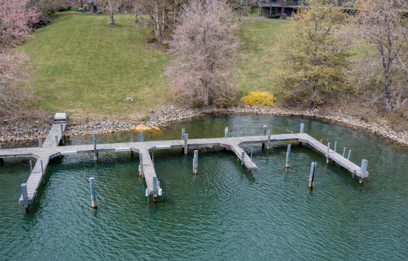 506 Harbor Ridge Drive Goodview, VA 24095 - Photo 10 of 39 Slip #506 (1) UnCovered Wet Slip