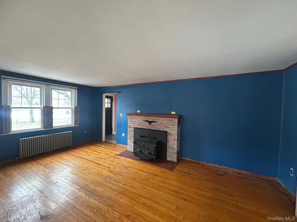 $360,000 | 6 Erin Court, Cornwall, NY 12518