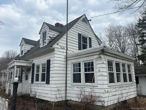 $360,000 | 6 Erin Court, Cornwall, NY 12518