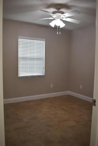 $3,800 | 826 Palama Way, Lantana, FL 33462