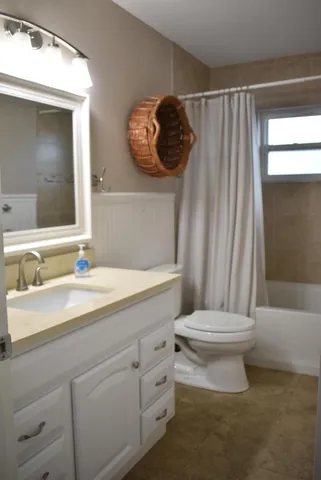 $3,800 | 826 Palama Way, Lantana, FL 33462