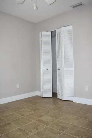 $3,800 | 826 Palama Way, Lantana, FL 33462