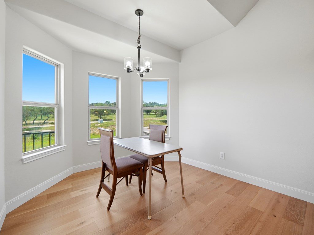 2011 Athens Avenue Kerrville, TX 78028 - Photo 15 of 54