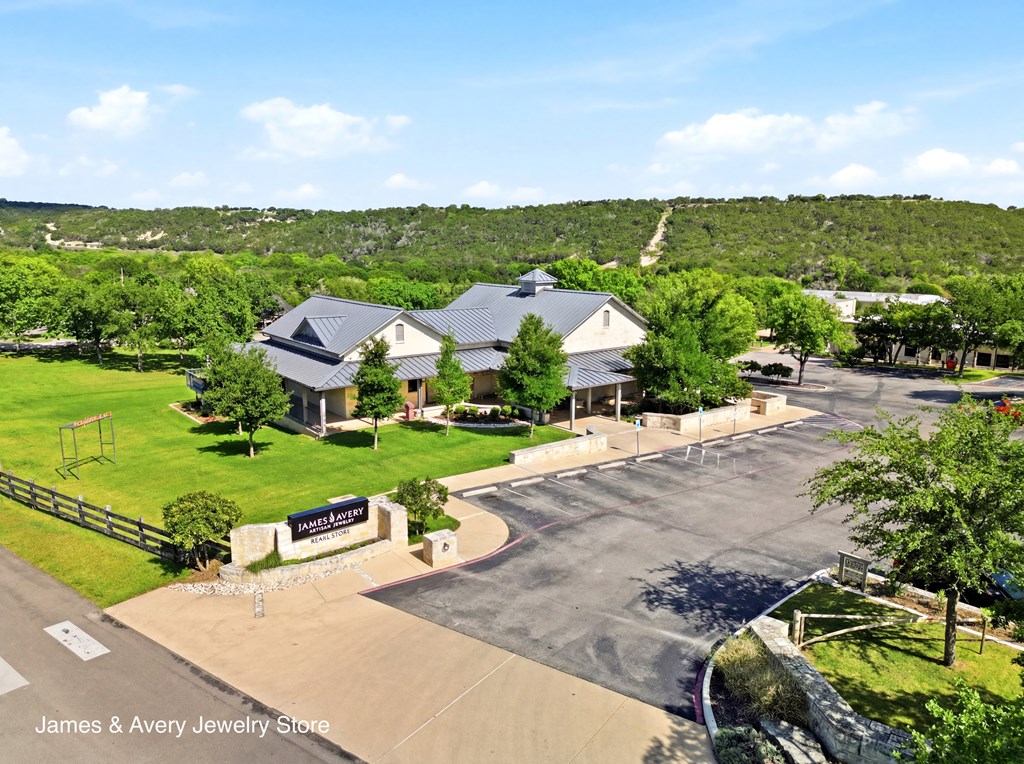 2011 Athens Avenue Kerrville, TX 78028 - Photo 47 of 54