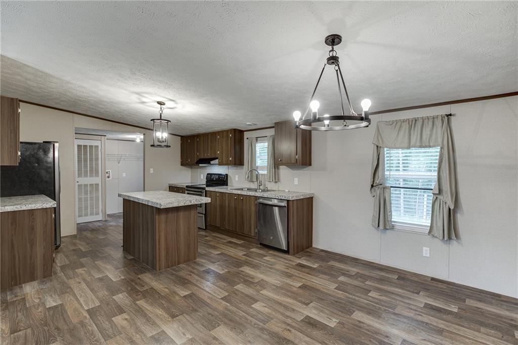 526 Silver Falls Road Cleveland, GA 30528 - Photo 10 of 41