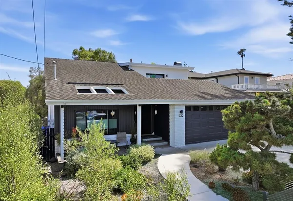 $14,000 | 1720 Voorhees Avenue, Manhattan Beach, CA 90266