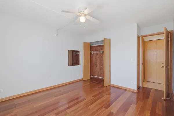 $1,400 | 1460 Fairlane Drive, Unit 228, Schaumburg, IL 60193