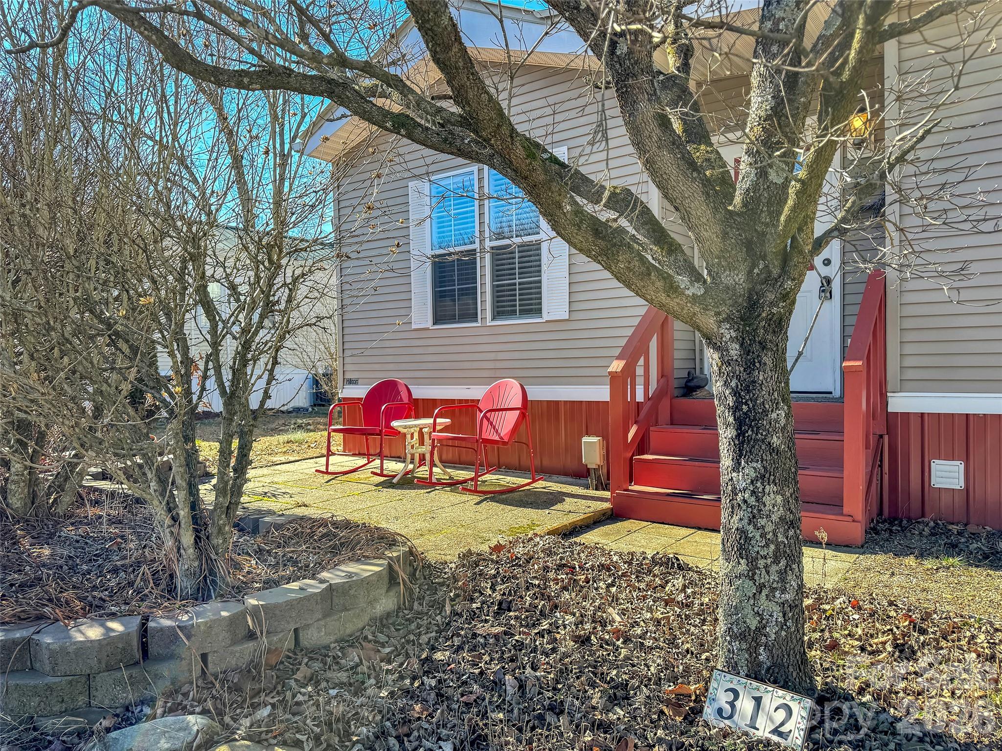 312 Mallard Loop Waynesville, NC 28785 - Photo 4 of 30