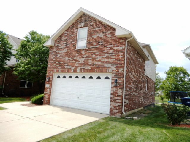 82 Stephens Matteson, IL 60443 - Photo 3 of 9 a view of a house with a small yard
