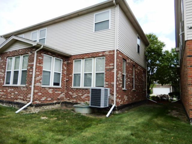 82 Stephens Matteson, IL 60443 - Photo 6 of 9 a view of a house with a yard