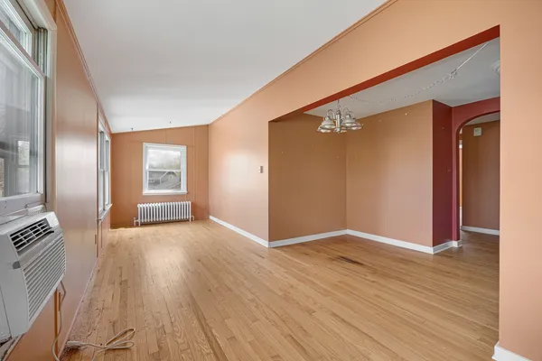 $399,000 | 558 Eagle Street, Crystal Lake, IL 60014