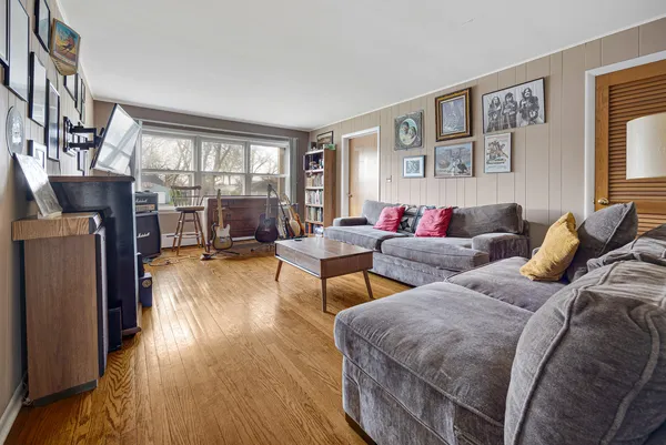 $399,000 | 558 Eagle Street, Crystal Lake, IL 60014