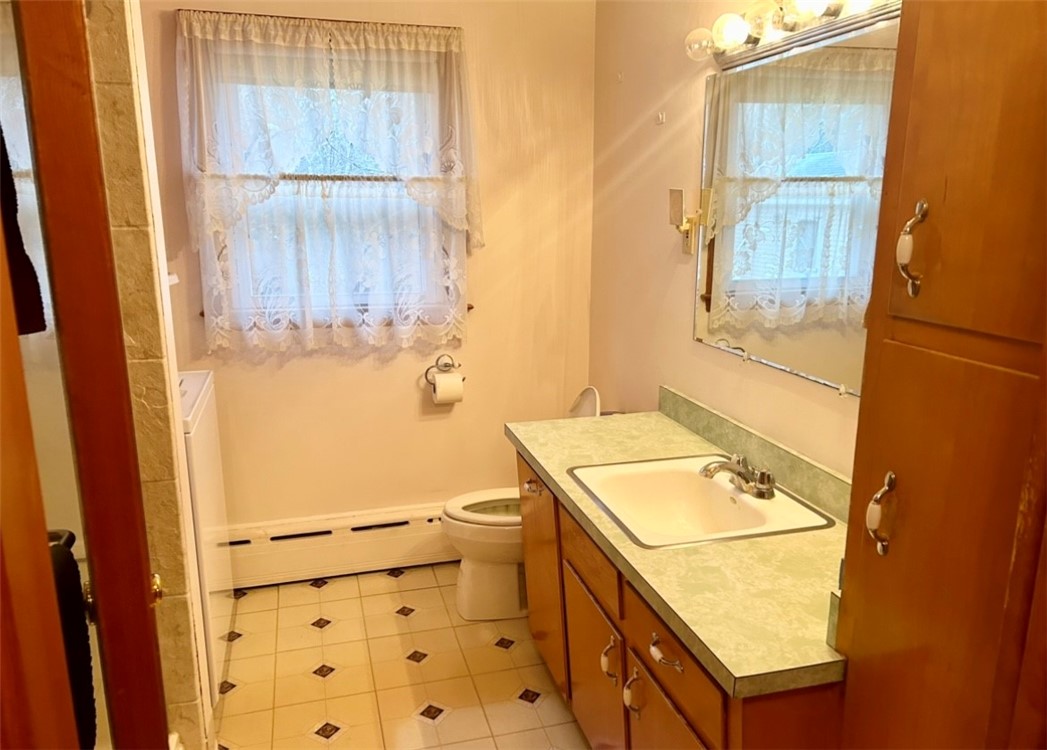 960 E Road Tiverton, RI 02878 - Photo 13 of 20