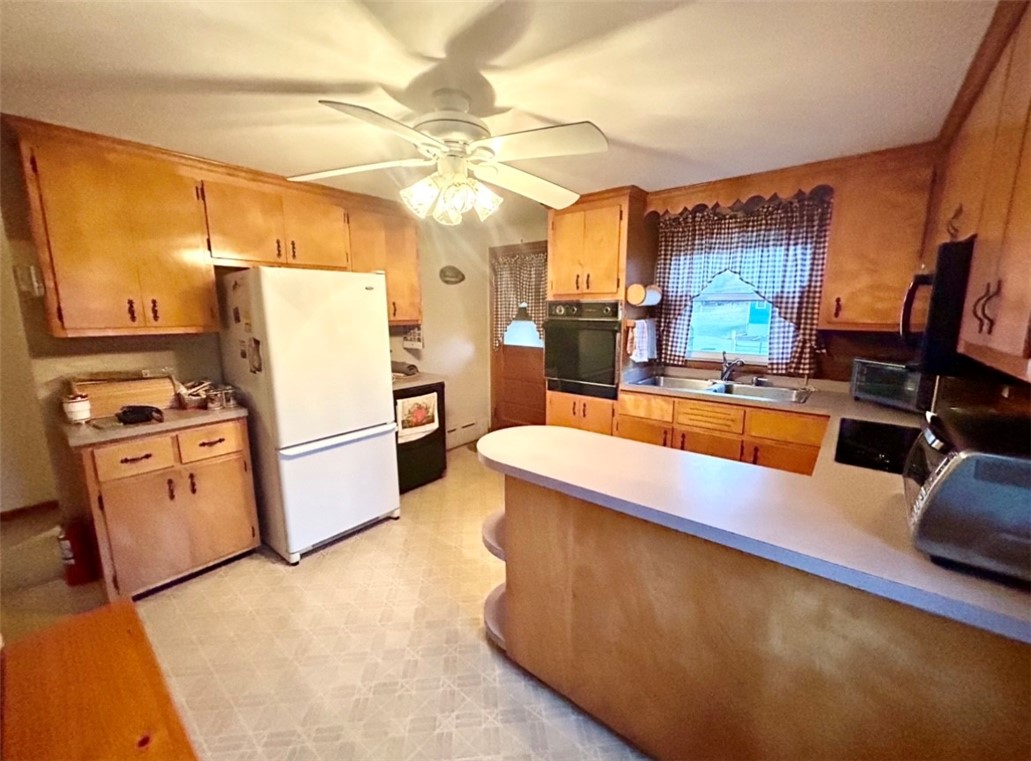 960 E Road Tiverton, RI 02878 - Photo 10 of 20